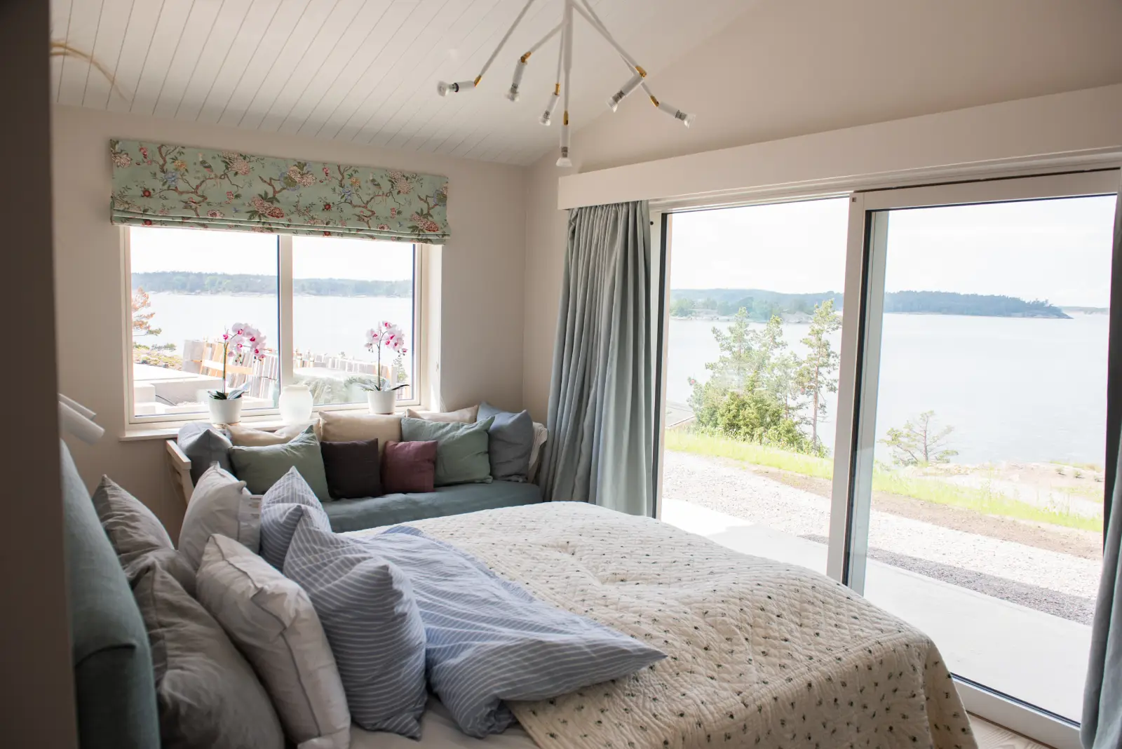 JS 2 & 4 Huset på ön-24